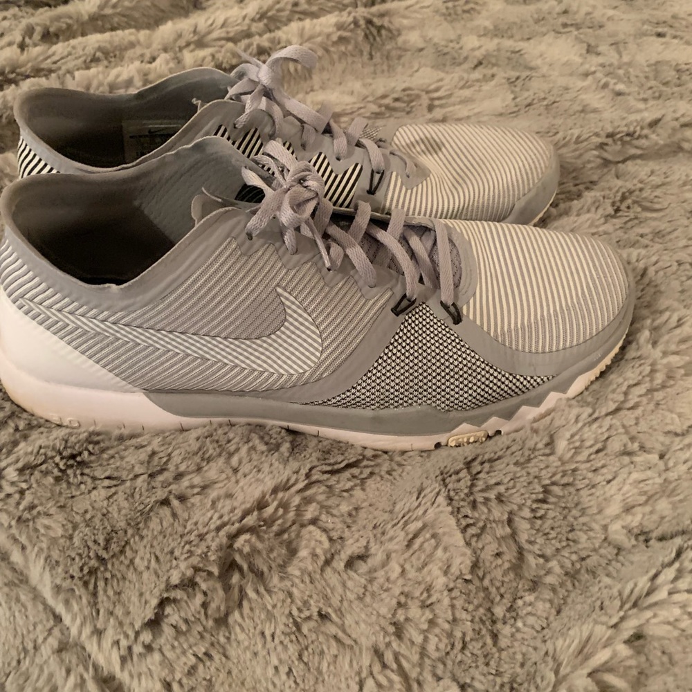 Men’s Nike Running shoes. Size 11